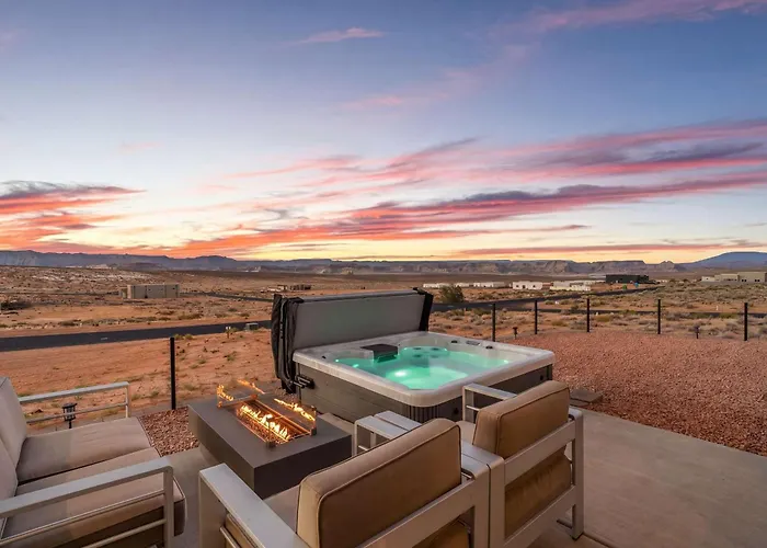 Dark Sky Haven- Hot Tub Views Holiday home